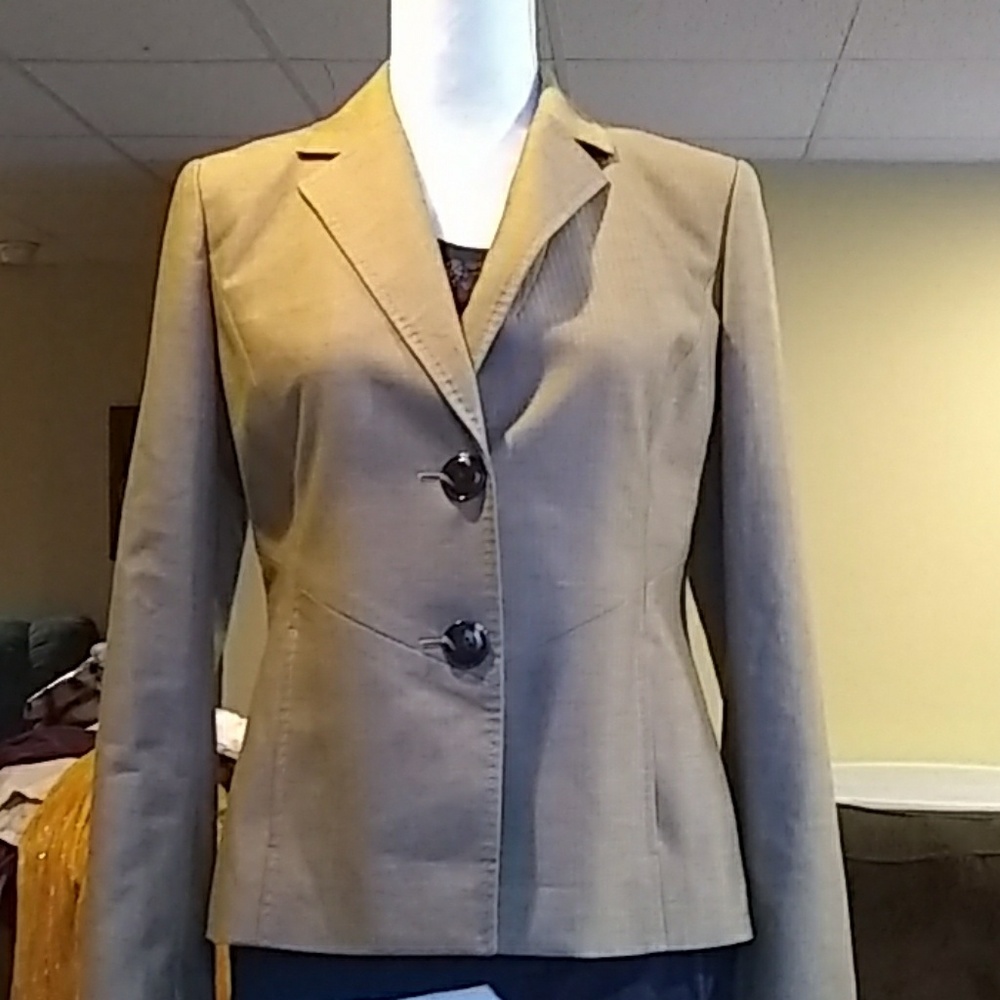 Anne Klein tan blazer